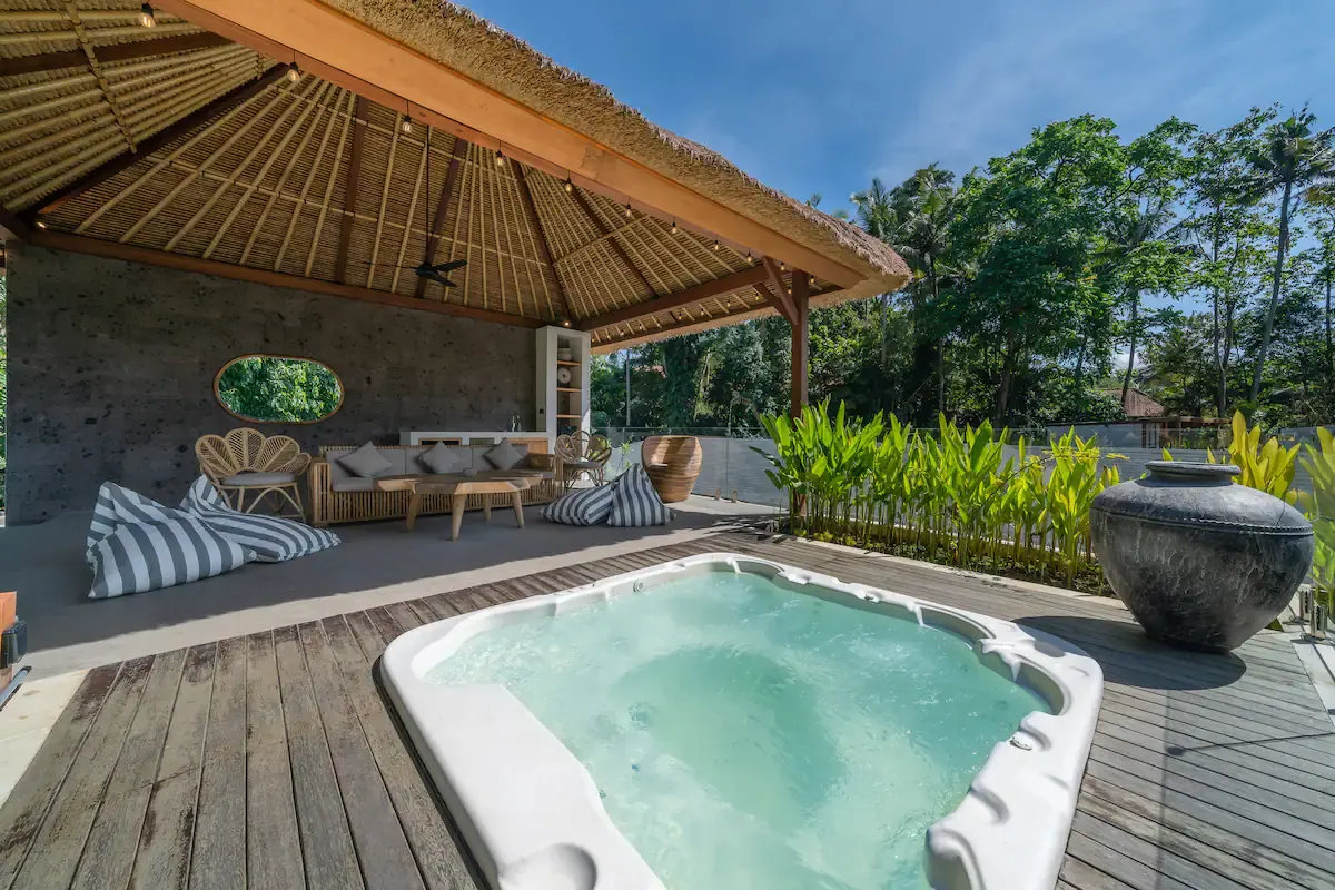 12 BR Cinema Pool Estate Ubud — 12BR Estate Rental in Ubud — image 4