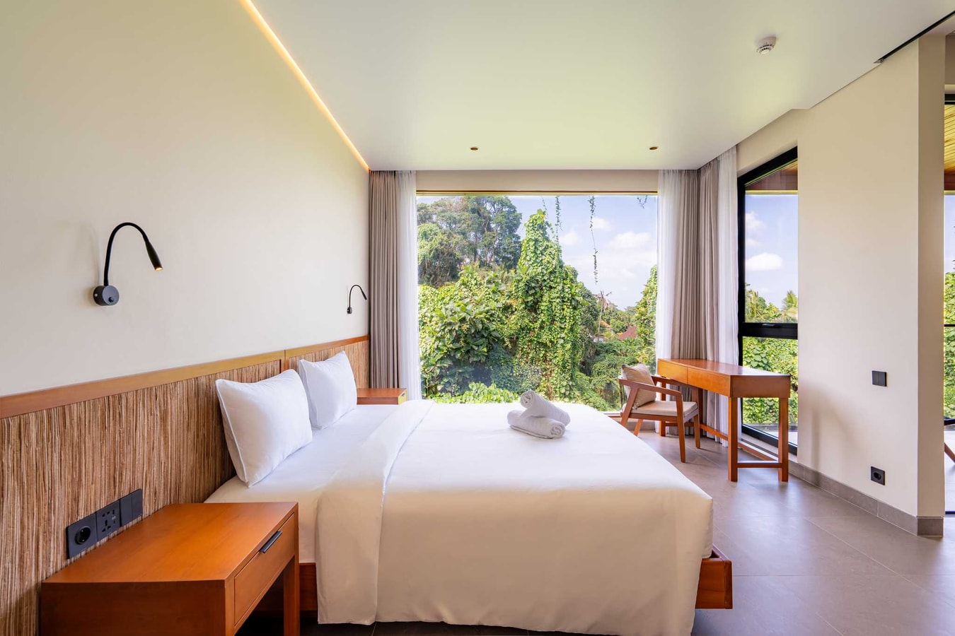 Novo 3.3 - Studio with Jungle View Balcony, Ubud in Ubud, Bali — image 7