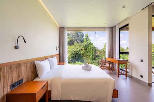 Novo 3.3 - Studio with Jungle View Balcony, Ubud in Ubud, Bali — image 6