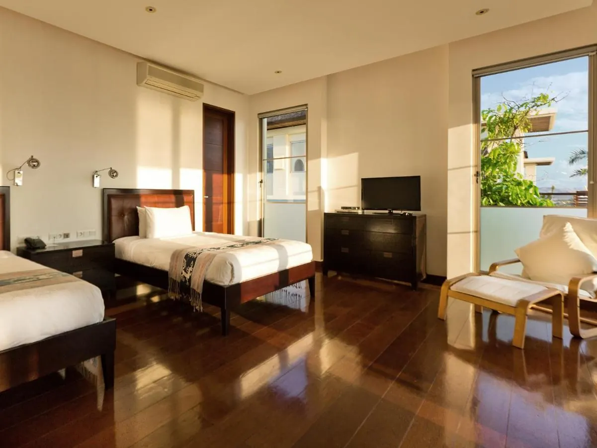 6 BR Ocean-View Garden Villa Sanur — 6BR Villa Rental in Sanur — image 8