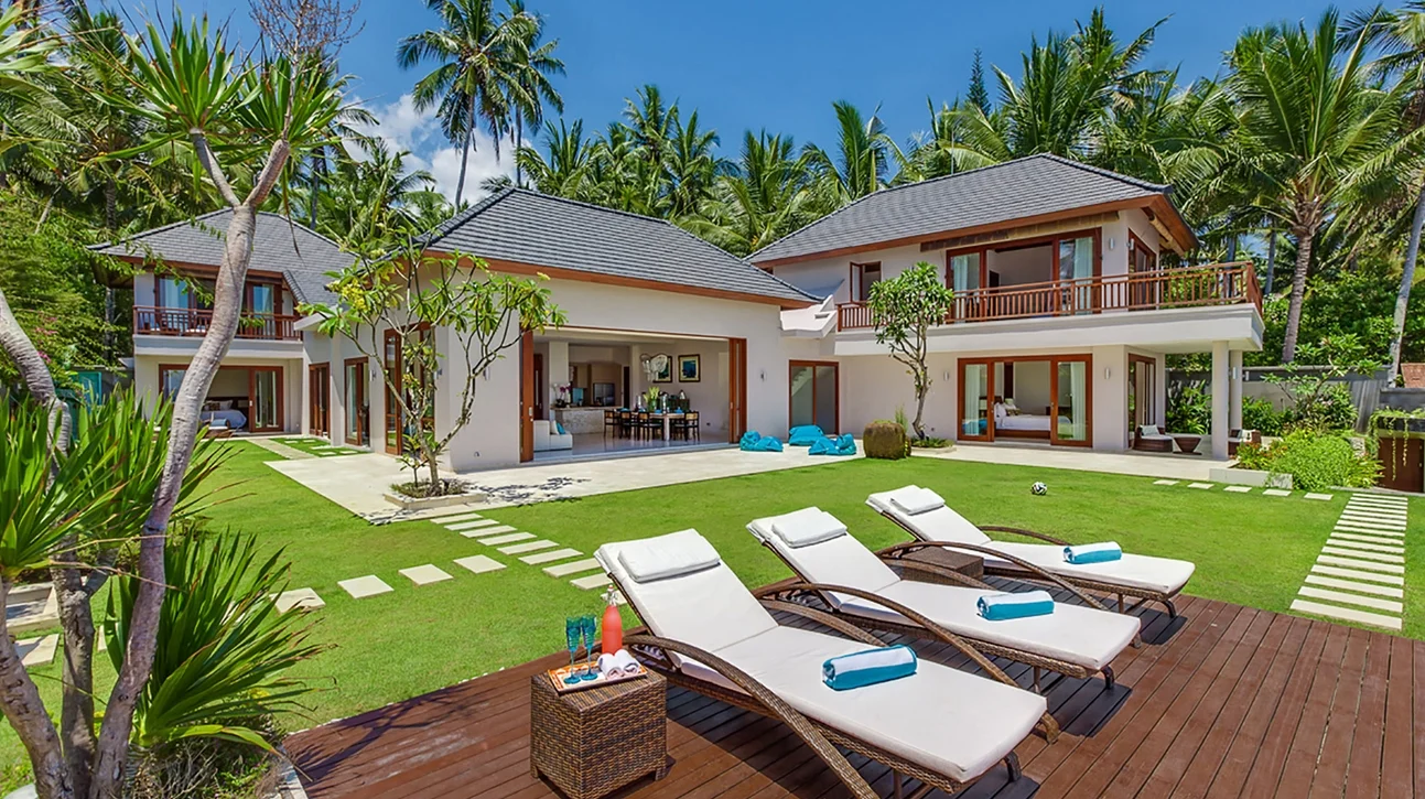 4 Bdr Luxury Beachfront Villa with Private Pool & Elevated Beach on Bali’s East Coast — image 3