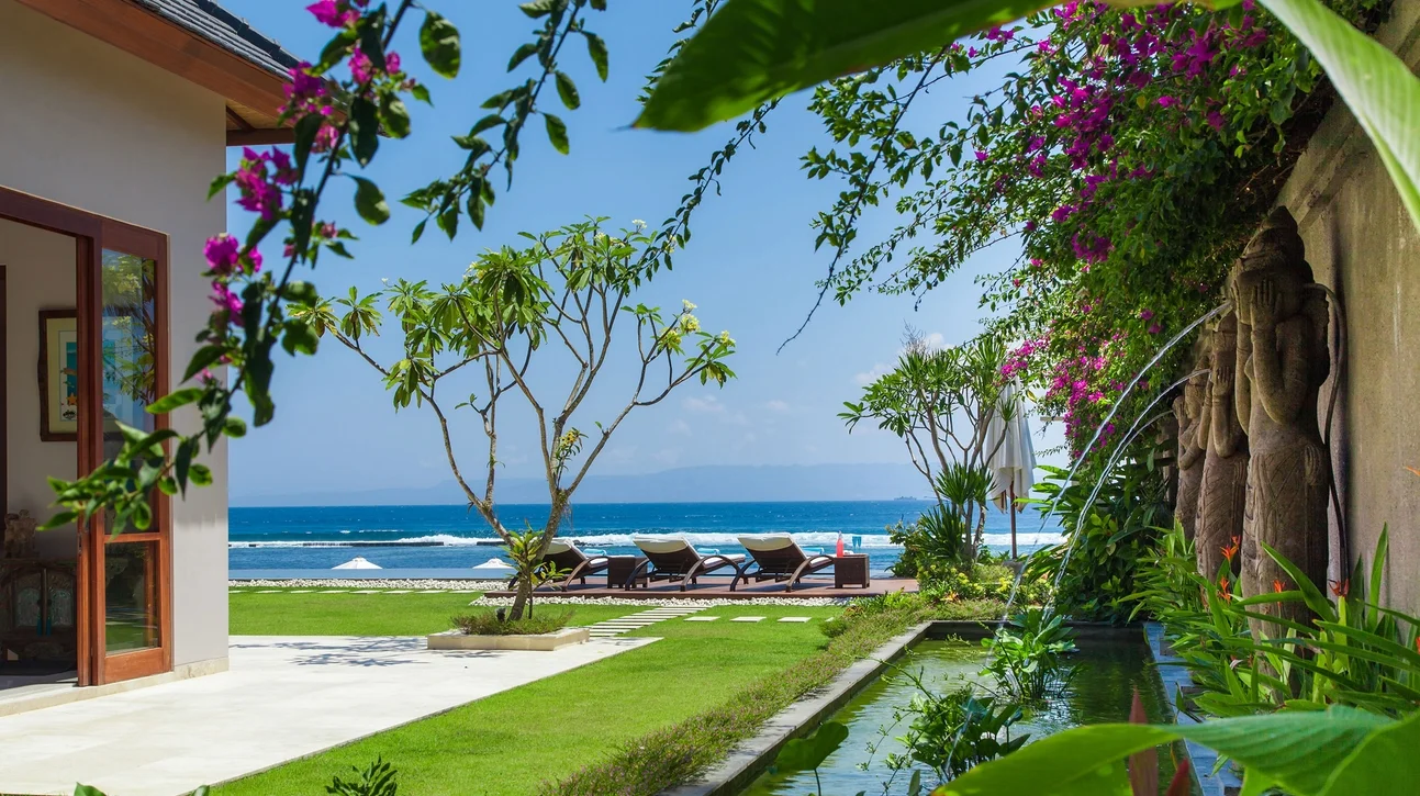 4 Bdr Luxury Beachfront Villa with Private Pool & Elevated Beach on Bali’s East Coast — image 4