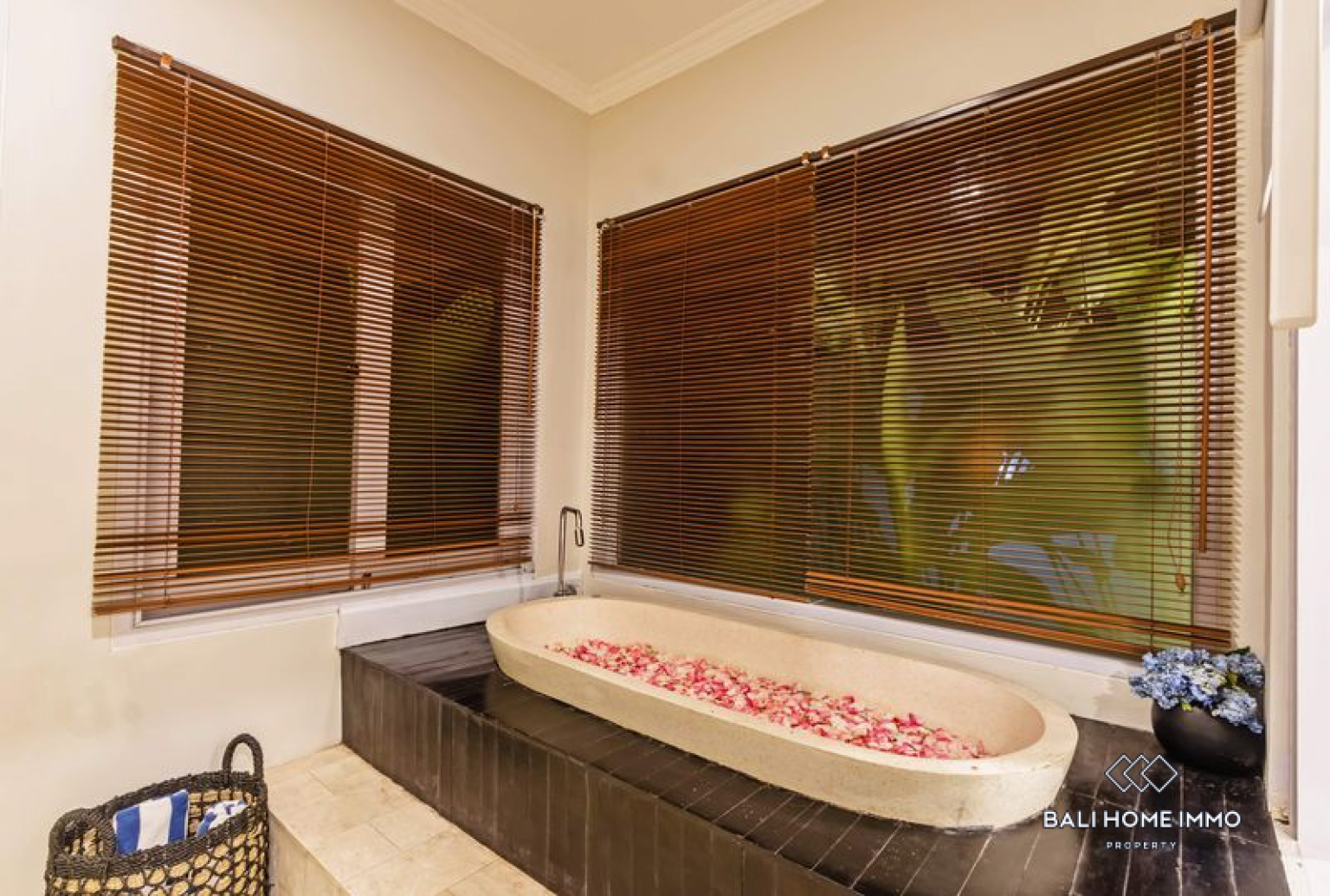 4 Bedroom Family Villa for Rent in Canggu Berawa — image 13