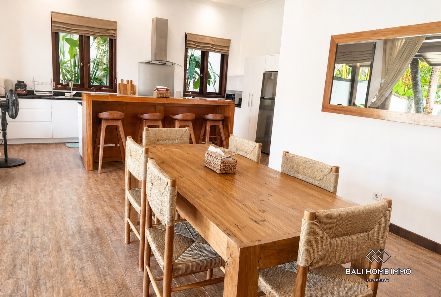 4 Bedroom Family Villa for Rent in Pererenan Northside — image 7