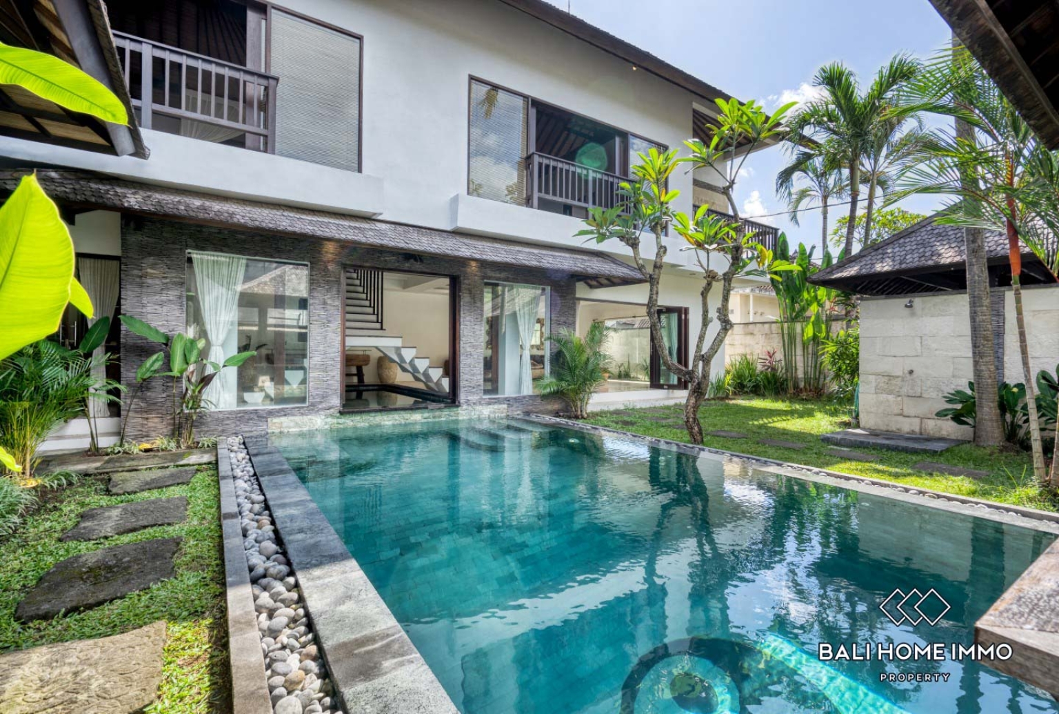 4 Bedroom Family Villa For Rent in Umalas