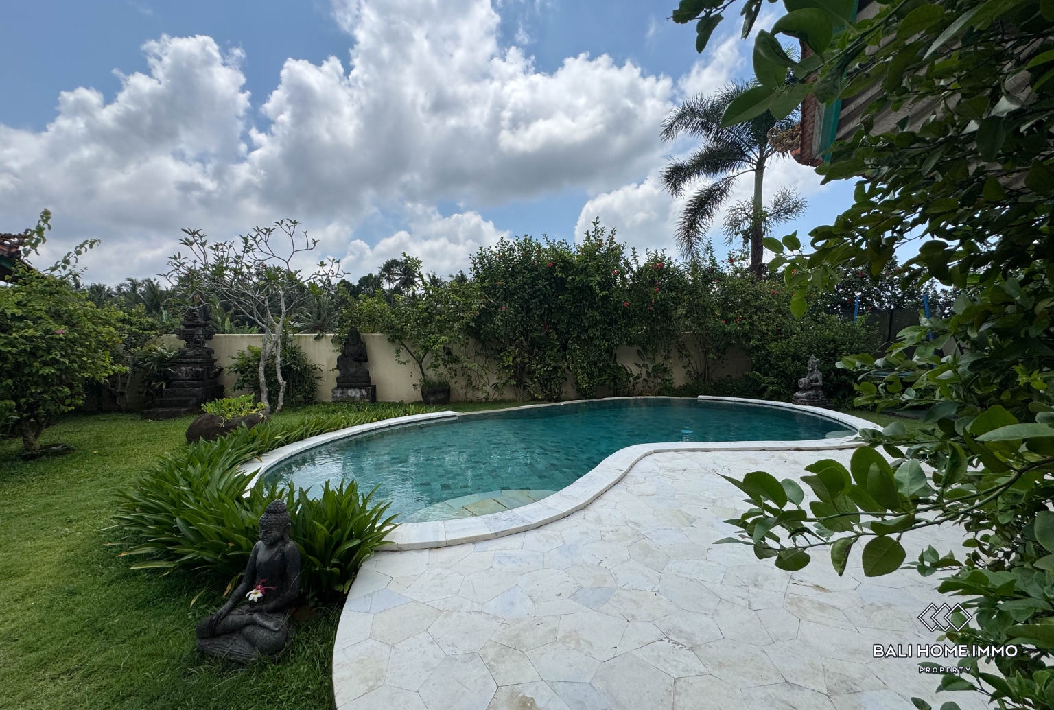 4 bedroom family villa with ricefield view for rent in Ubud — image 18