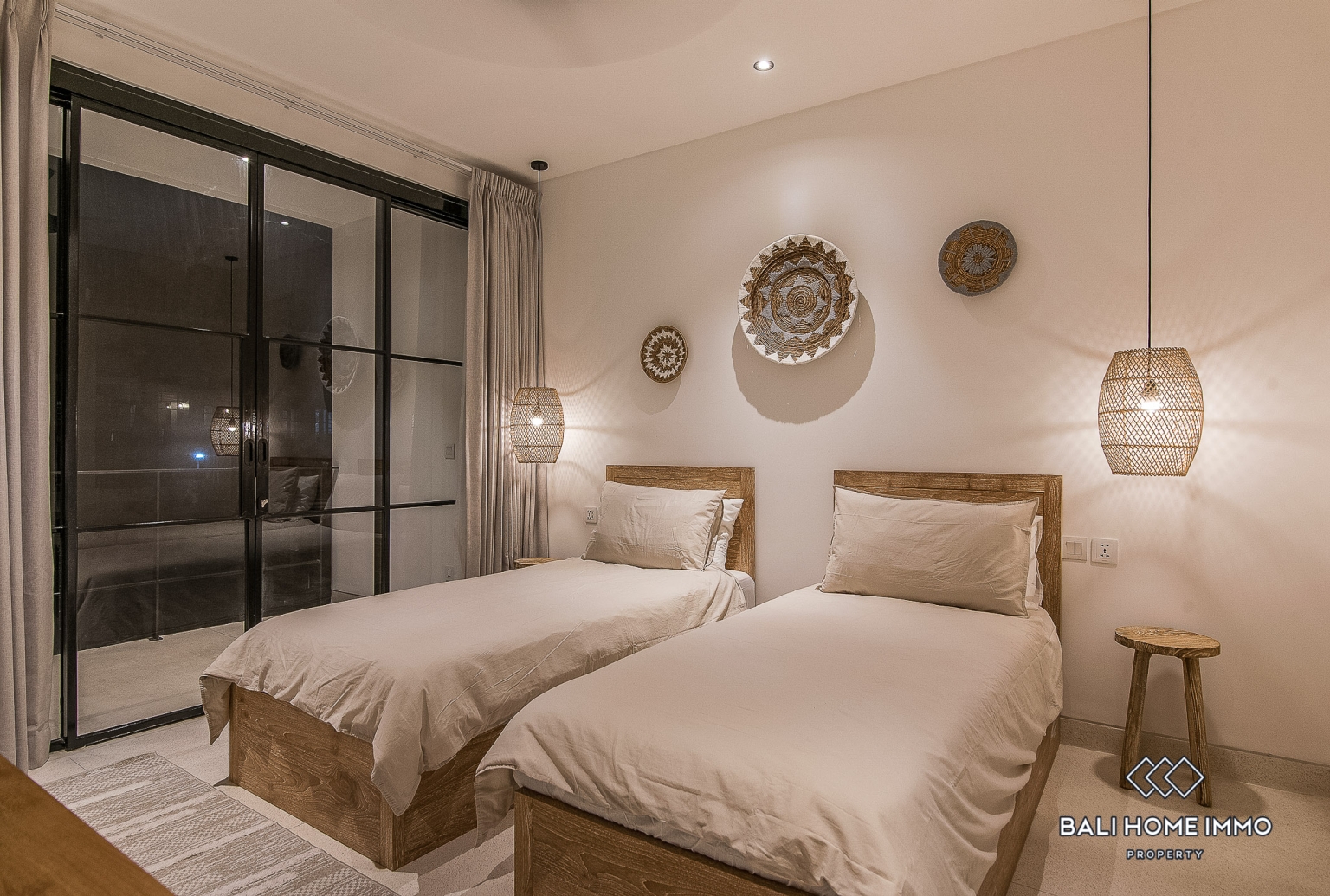 4 Bedroom Modern Designed Villa For Rent in Umalas — image 19