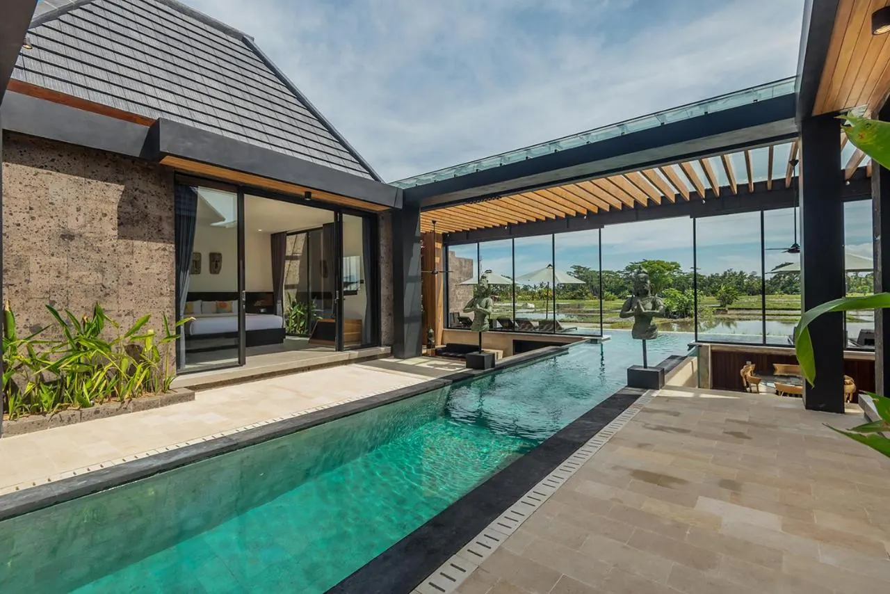 4 BR Glass Rice-Field Villa Ubud — 4BR Villa Rental in Ubud — image 11