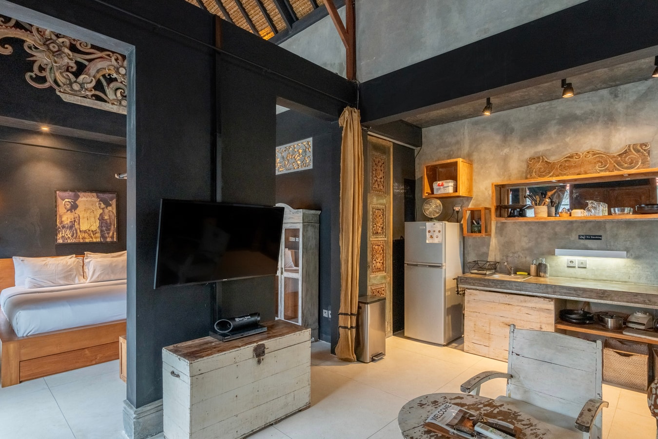 1BR Modern Bali Villa in Central Canggu | Swimming Pool - Canggu, Bali — image 3