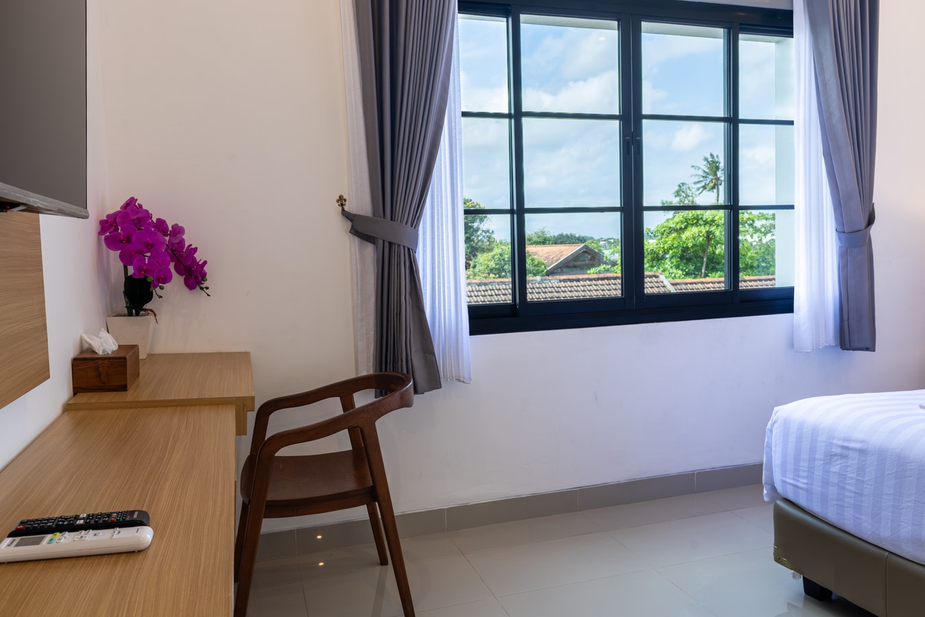 1BR Luxe Canggu Apart | Jalan Kaki ke Butterman & Pantai - Canggu, Bali — image 19