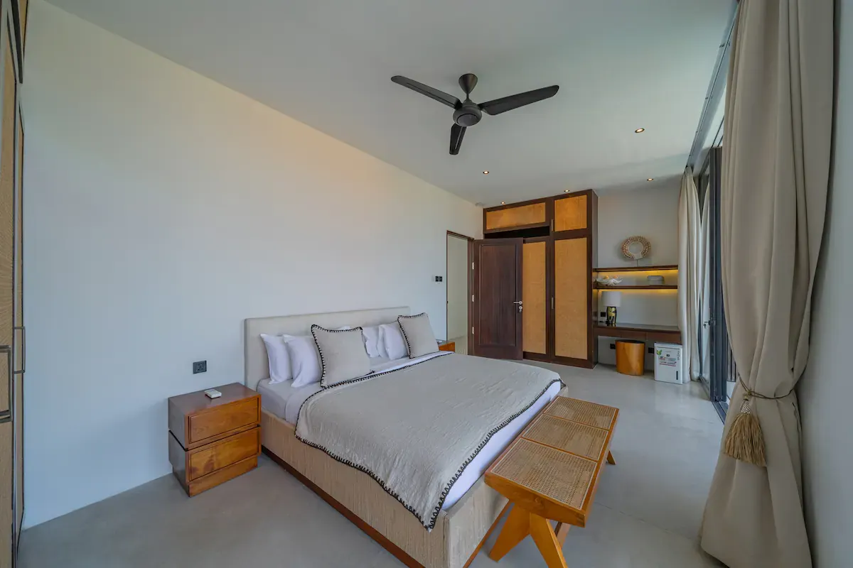 4 BR Contemporary Pool Retreat Canggu — 4BR Villa Rental in Pererenan — image 2