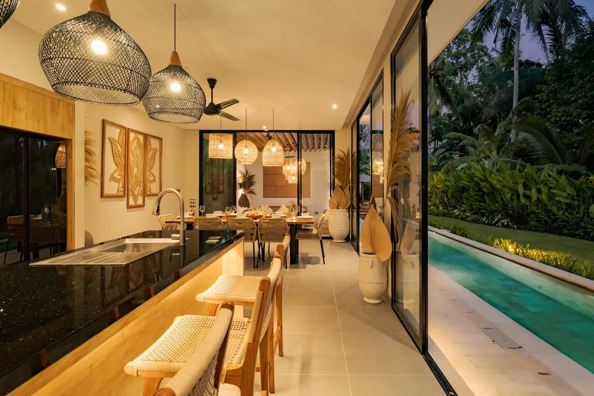4 BR Jungle Infinity-Pool Villa Ubud — 4BR Villa Rental in Ubud — image 6