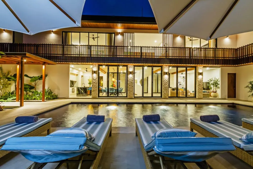 6 BR Tropical-Modern Garden Villa Seminyak — 6BR Villa Rental in Seminyak — image 9