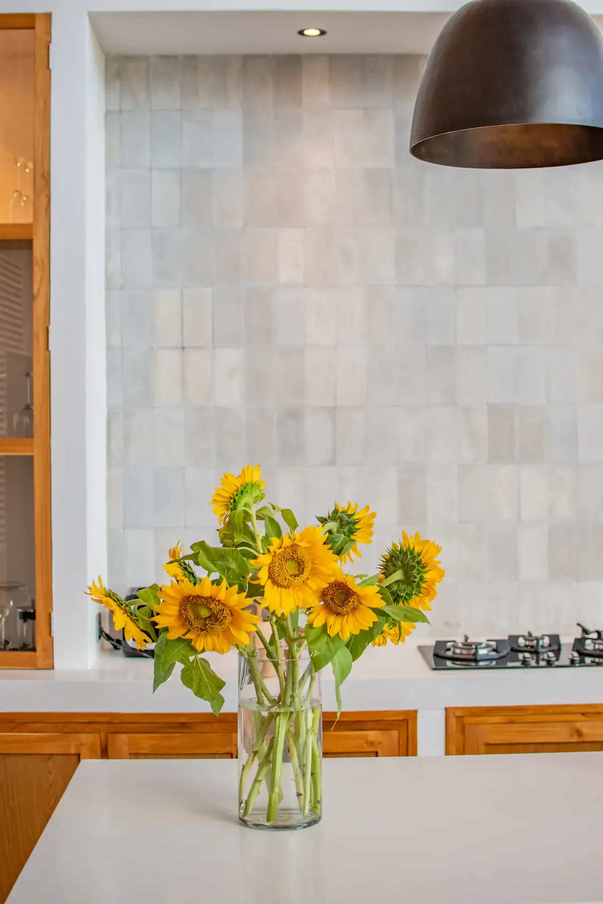 4 BR Walk-to-Beach Family Villa Canggu — 4BR Villa Rental in Canggu — image 17