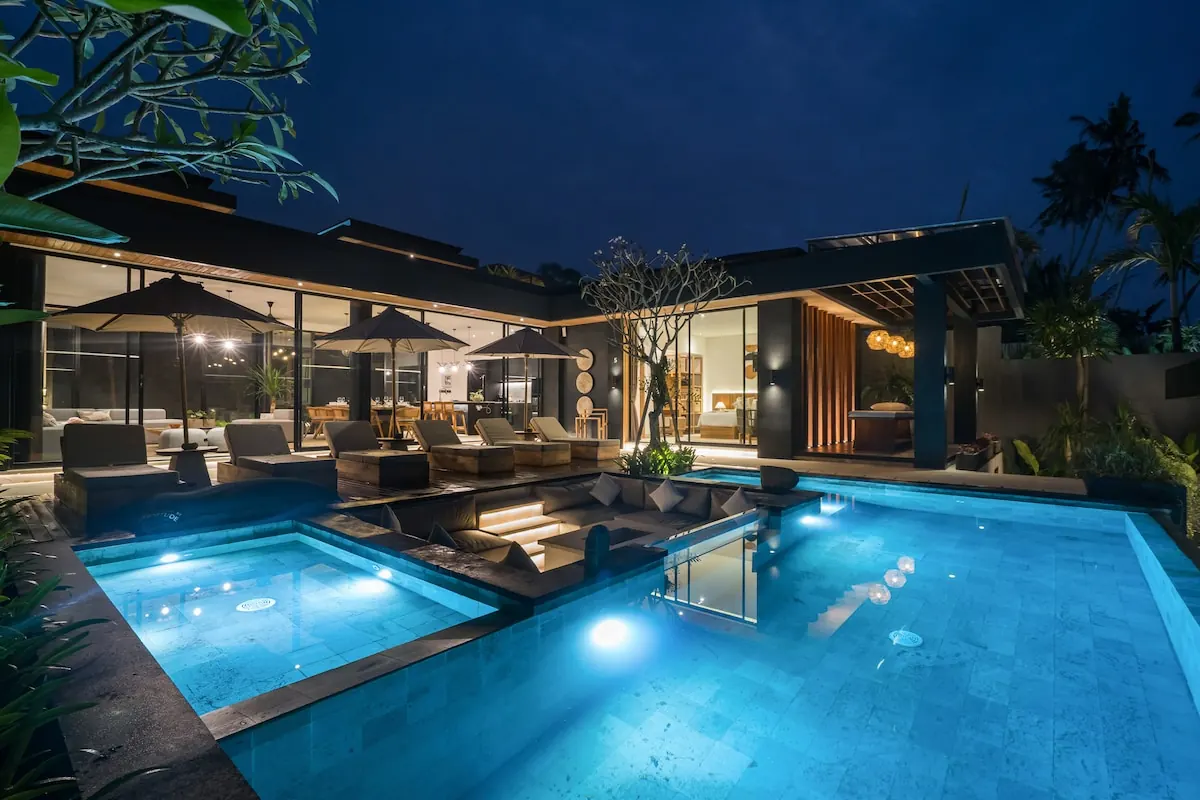 9 BR Tropical-Modern Pool Estate Ubud — 9BR Estate Rental in Ubud — image 6