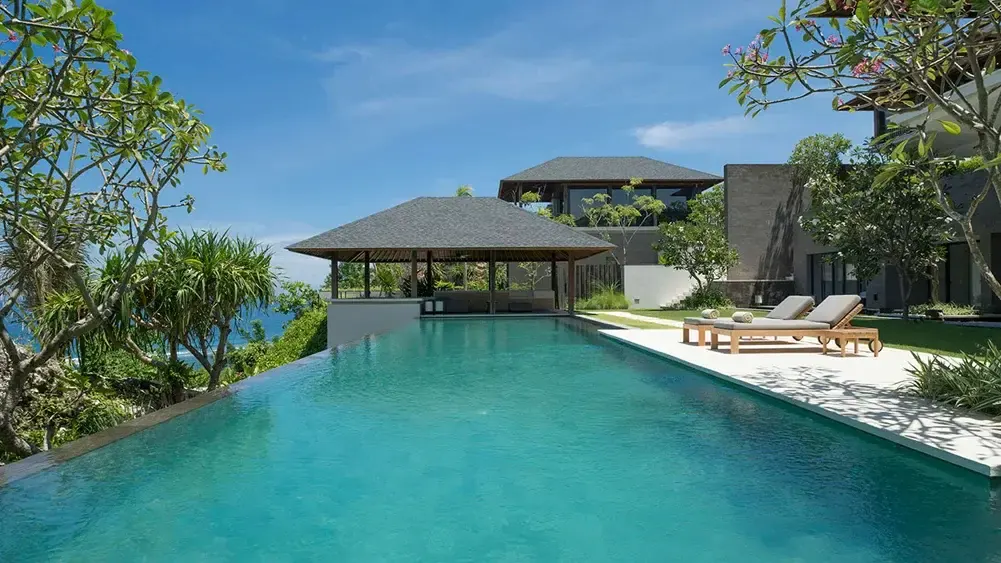 10 BR Clifftop Ocean-View Estate Uluwatu — 10BR Estate Rental in Uluwatu