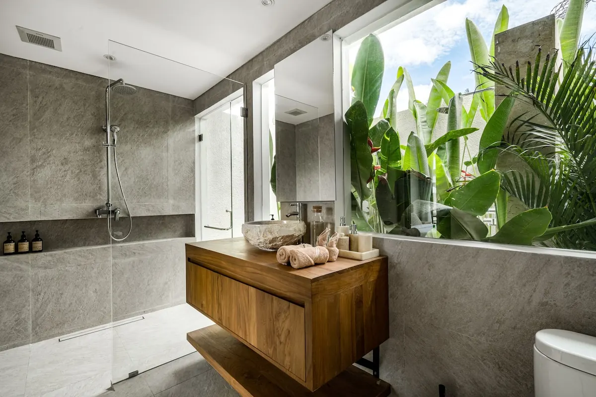 6 BR Padel Tropical Garden Villa Ubud — 6BR Villa Rental in Ubud — image 15