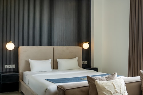 SB 412 - 1BR Suite with Balcony and Pool, Canggu - Canggu, Bali — image 1