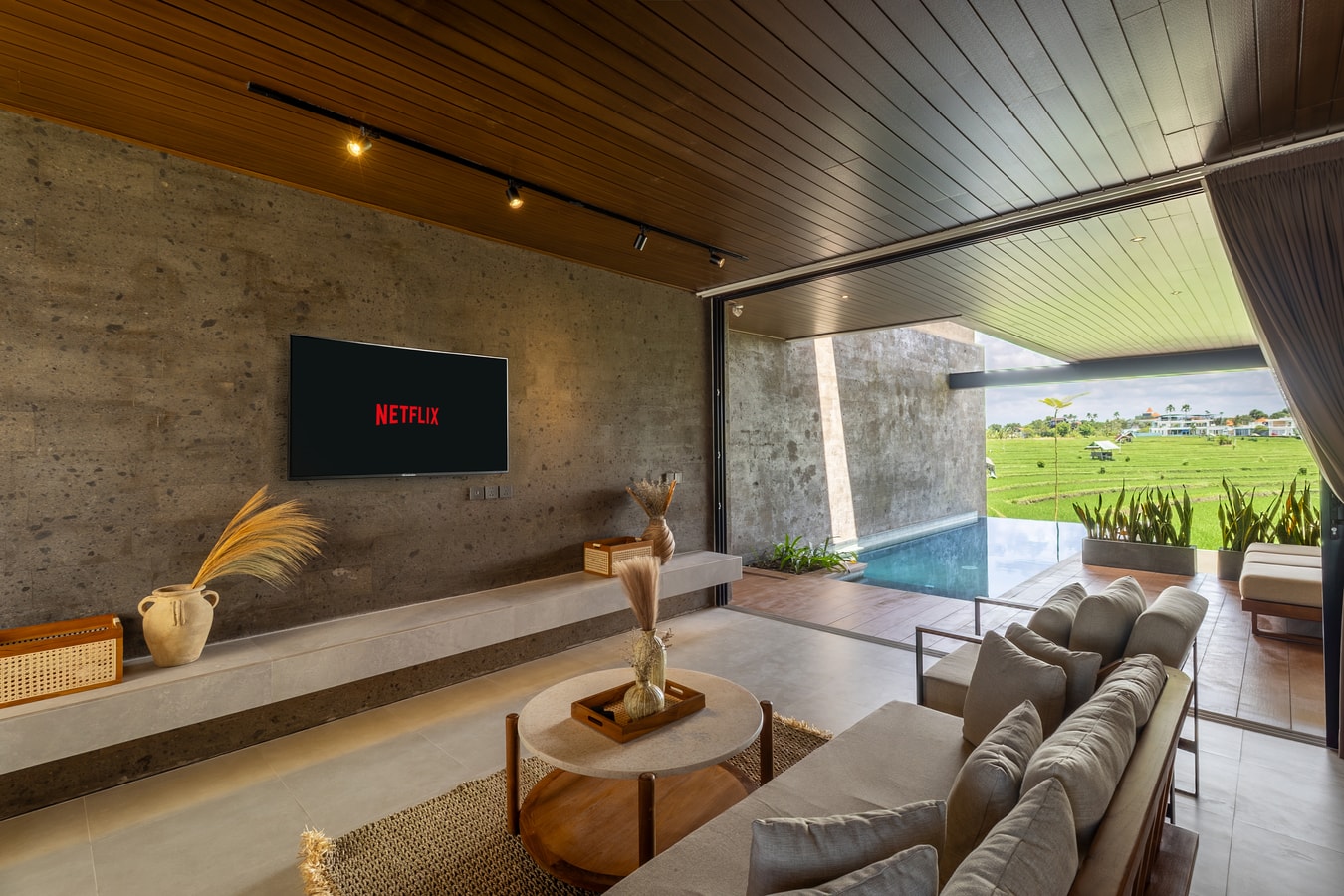 3BR Canggu Paddy View Pool Villa | Near Gym in Pererenan, Bali — image 15