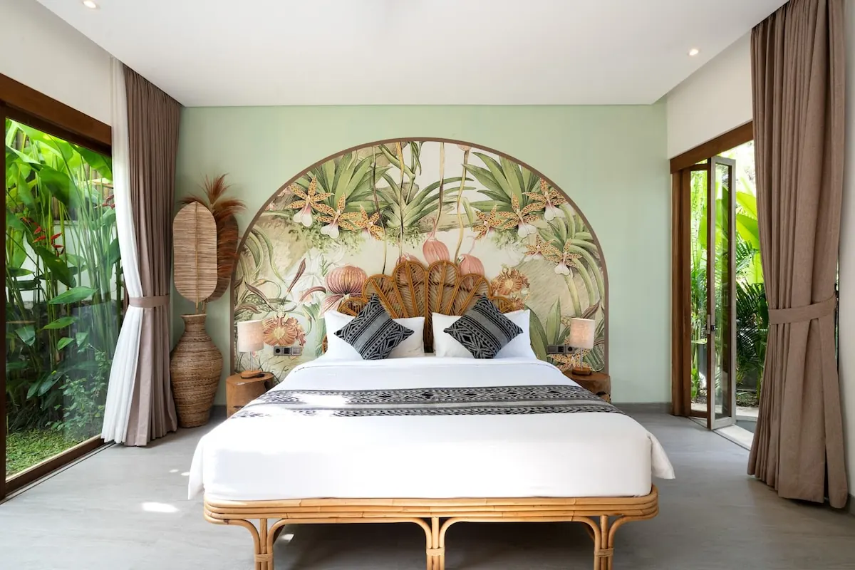 7 BR Tropical-Modern Infinity-Pool Villa Ubud — 7BR Villa Rental in Ubud — image 8