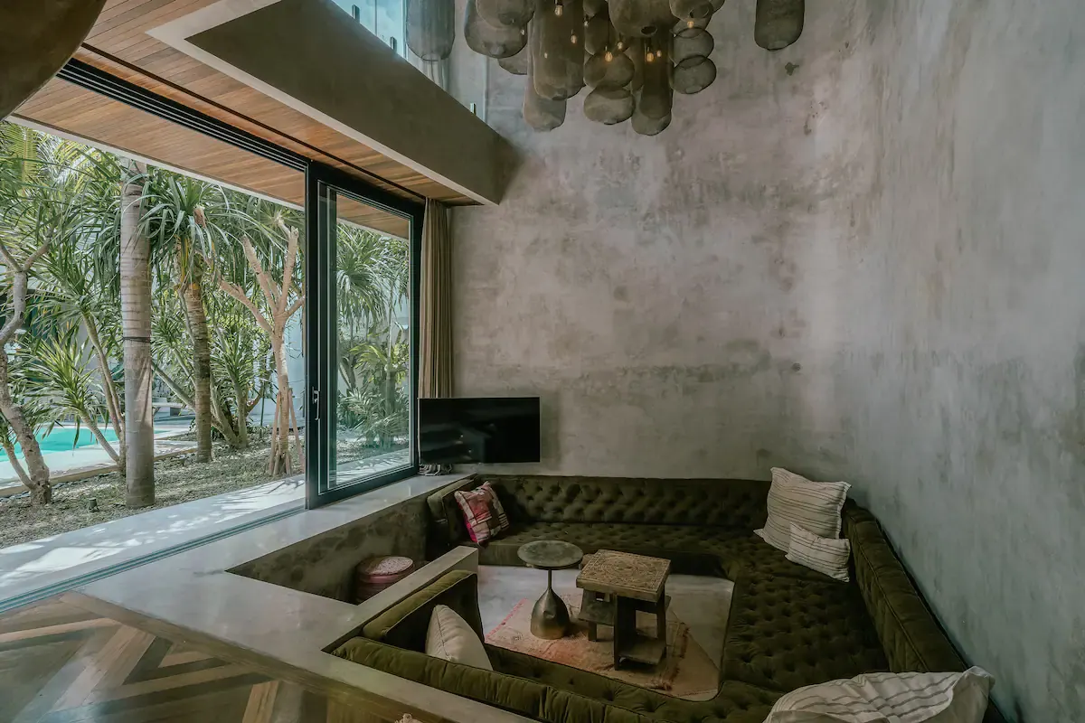6 BR Walk-to-Beach Tropical Garden Villa Canggu — 6BR Villa Rental in Canggu — image 1