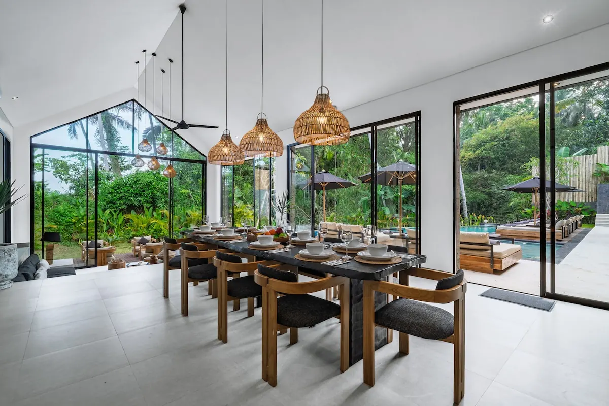 9 BR Jungle Tropical-Modern Estate Ubud — 9BR Estate Rental in Ubud — image 16