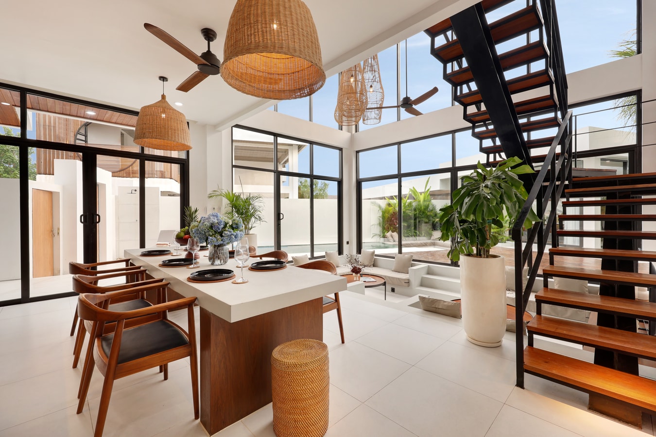 Modern Canggu 3BR Villa w/ Serene Ambience & Pool in Canggu, Bali — image 5