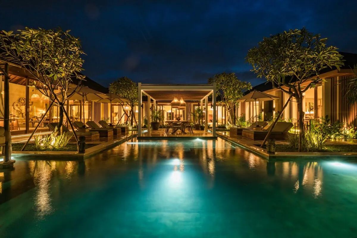 6 BR Thatched Tropical Garden Villa Ubud — 6BR Villa Rental in Ubud — image 5