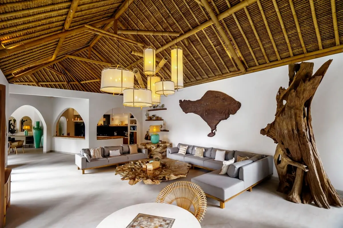 6 BR Thatched Courtyard Villa Ubud — 6BR Villa Rental in Ubud — image 10