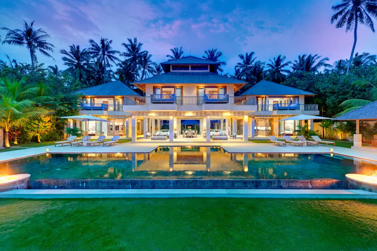 Siri Mendira - Villa Angsoka — 6BR Villa Rental in Candidasa — image 5