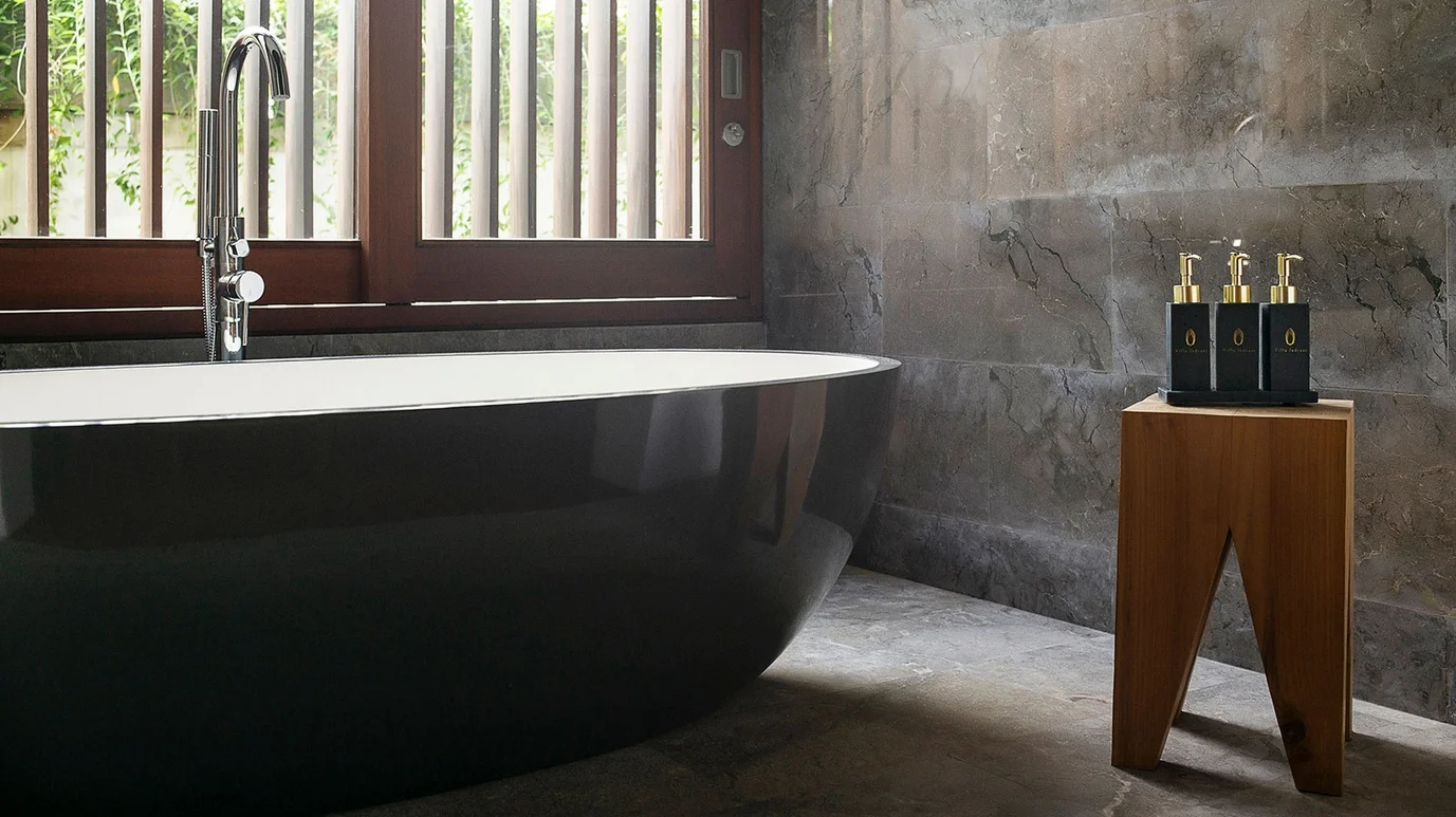 5-Bedroom Luxury Villa in Canggu – Modern Chic Meets Tropical Ease — image 19