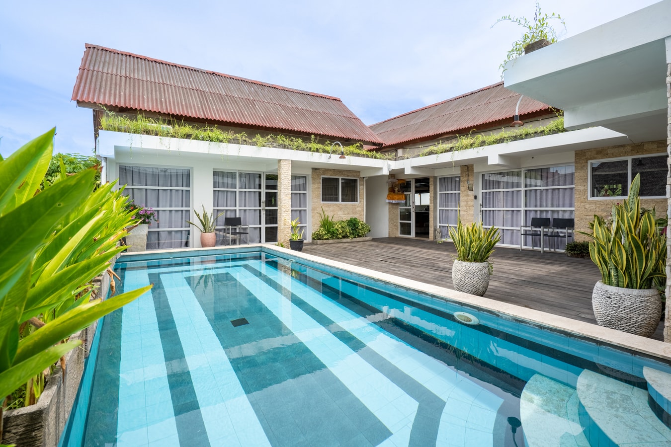 1BR Canggu Apartment: Swimming Pool & Walk to Berawa Beach - Canggu, Bali