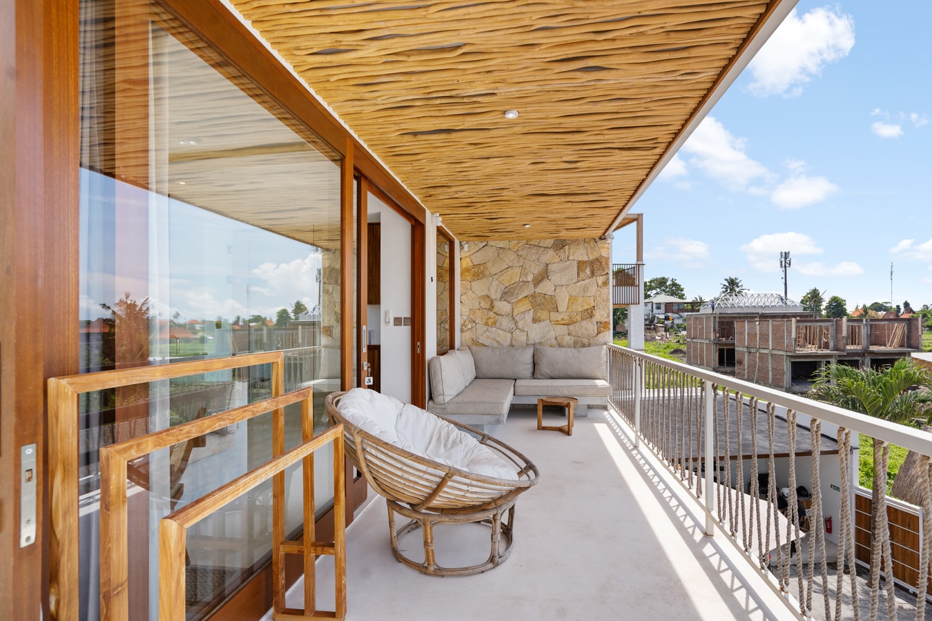 1BR Stylish Canggu | Dek Sunset & Bak Mandi Berjemur - Canggu, Bali — image 17