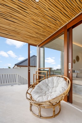 Refined 1BR Canggu | Balkon Sunset Estetik - Canggu, Bali — image 18