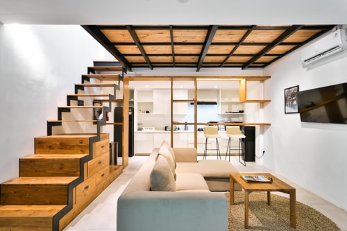 Stylish 1BR Apartment in Canggu | Balcony & Pool Access - Canggu, Bali — image 2