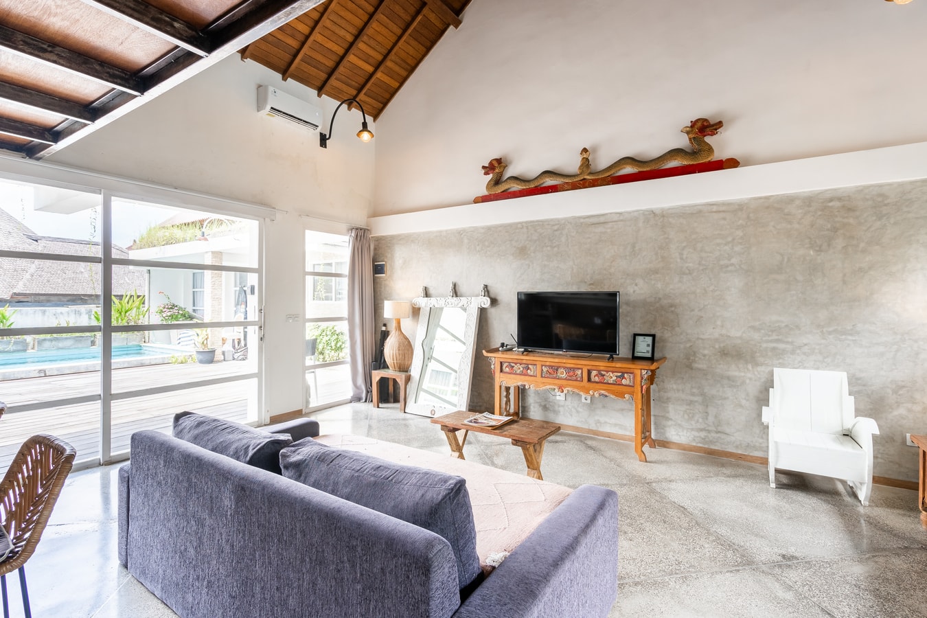 1BR Canggu Apartment: Swimming Pool & Walk to Berawa Beach - Canggu, Bali — image 3