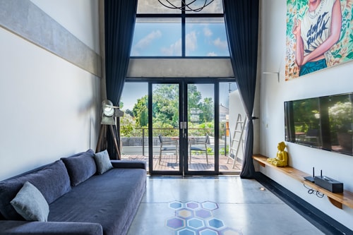 Loft 1K Futuristik dekat Pantai Double Six & Kafe - Seminyak, Bali — image 1