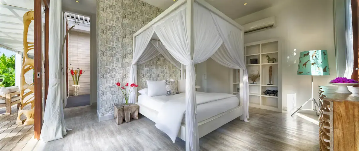 7 BR White Rice-Field Villa Canggu — 7BR Villa Rental in Canggu — image 5