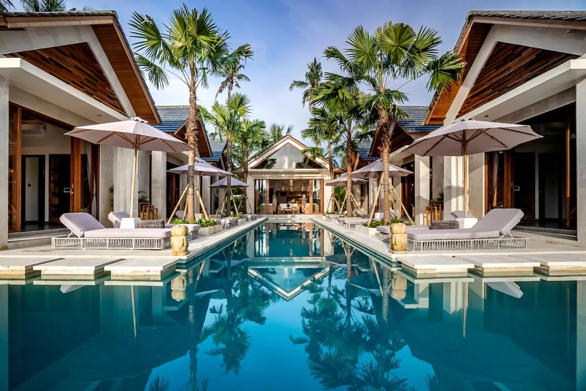 10 BR Tropical-Modern Pool Estate Ubud — 10BR Estate Rental in Ubud