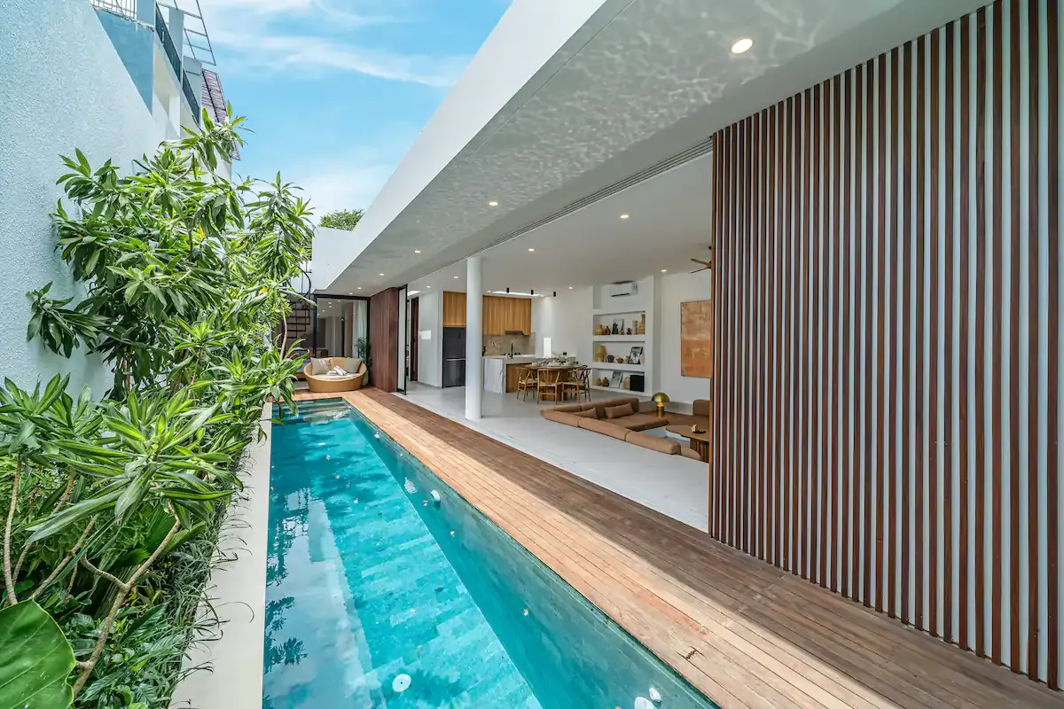 9 BR Tropical-Modern Group Estate Uluwatu — 9BR Estate Rental in Uluwatu — image 1