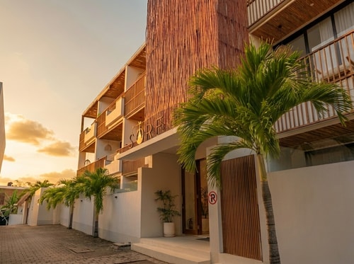Apartment 1BR Balcony Pool near Pererenan Beach in Pererenan, Bali — image 14