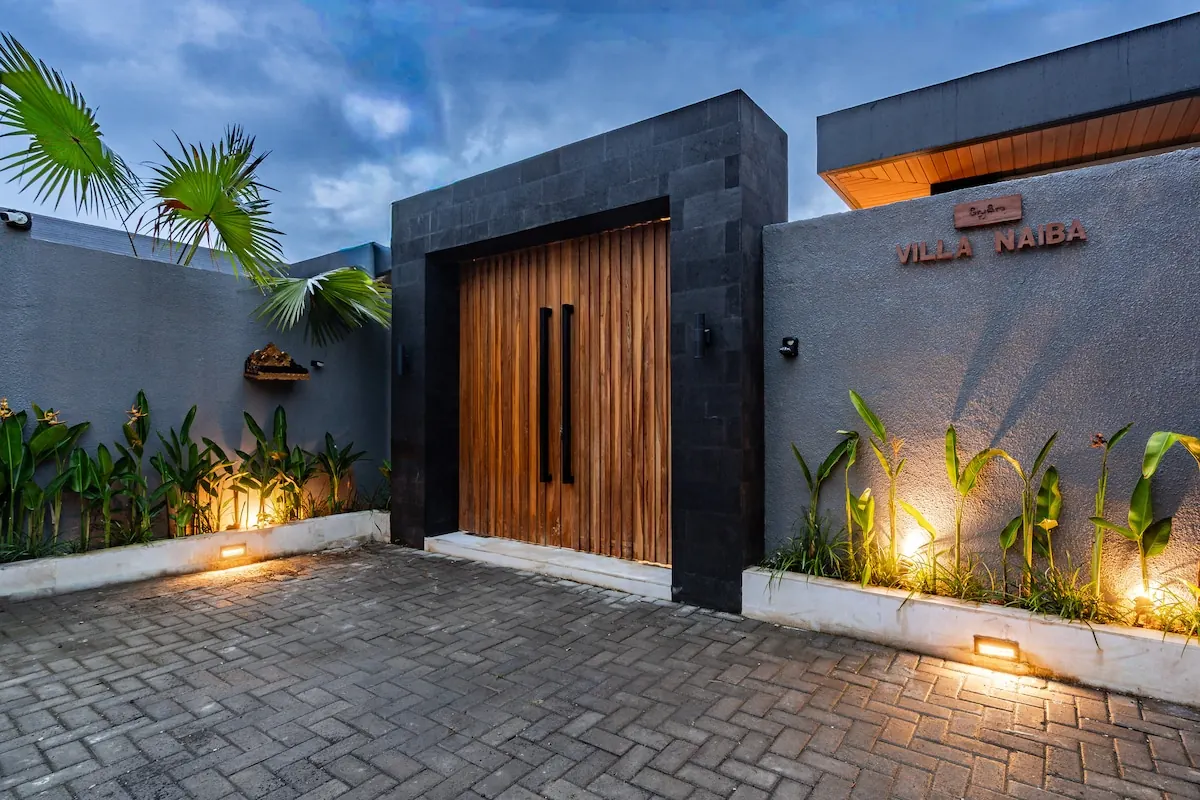 9 BR Tropical-Modern Pool Estate Ubud — 9BR Estate Rental in Ubud — image 10