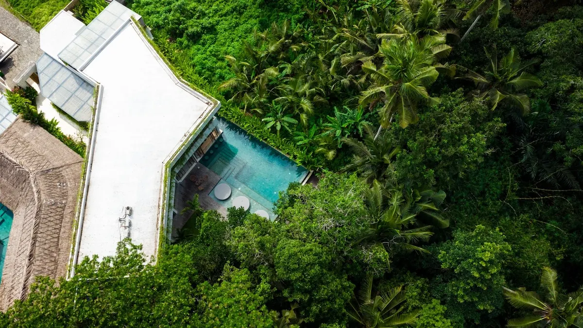 7 BR Tropical-Modern Infinity-Pool Villa Ubud — 7BR Villa Rental in Ubud — image 18