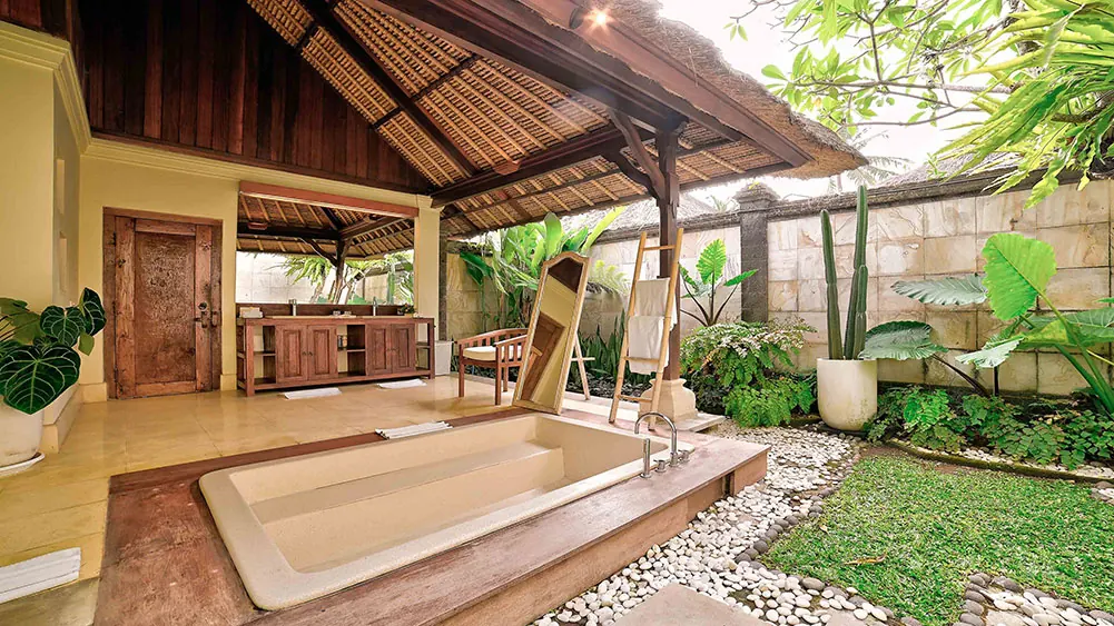 4 BR Beachfront Balinese Villa Canggu — 4BR Villa Rental in Seseh — image 4