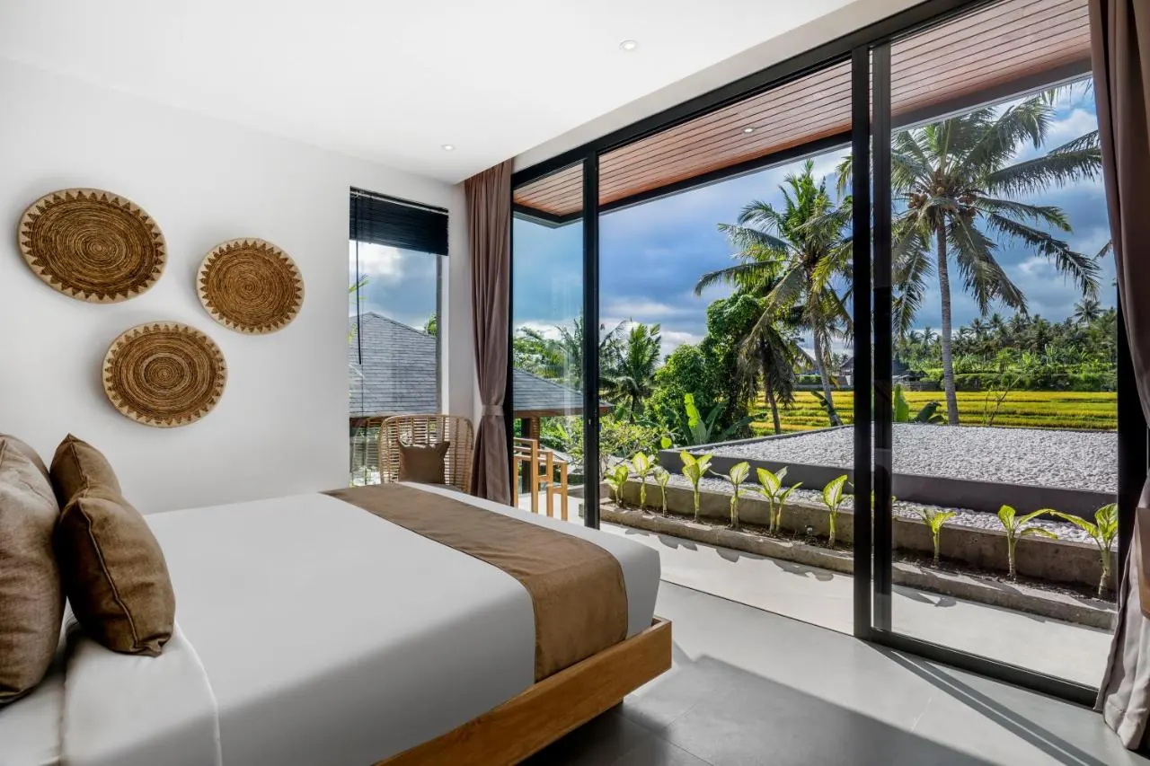6 BR Rice-Field Wellness Retreat Ubud — 6BR Villa Rental in Ubud — image 11