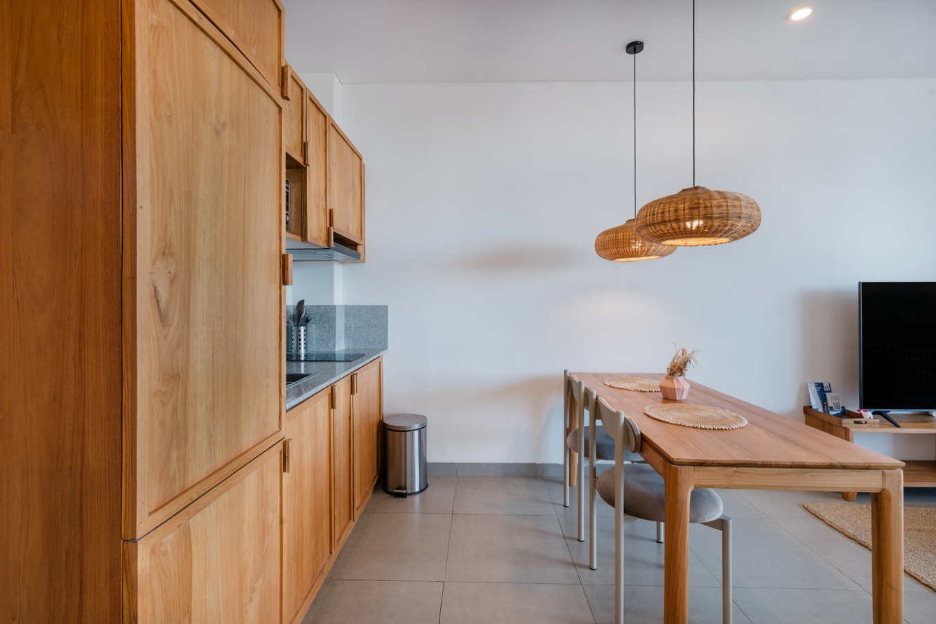 SB Ocean 403 - 1BR with Balcony and Pool, Canggu - Canggu, Bali — image 5