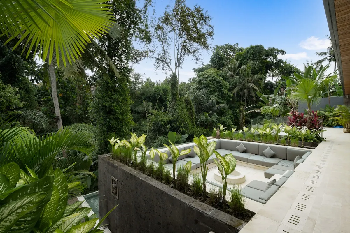 6 BR Stone Jungle-View Retreat Ubud — 6BR Villa Rental in Ubud — image 13