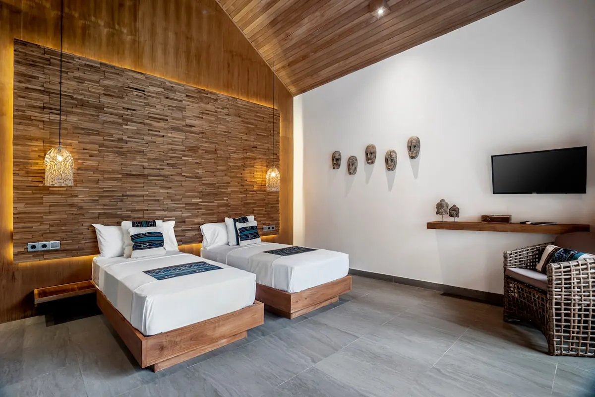10 BR Tropical-Modern Pool Estate Ubud — 10BR Estate Rental in Ubud — image 10