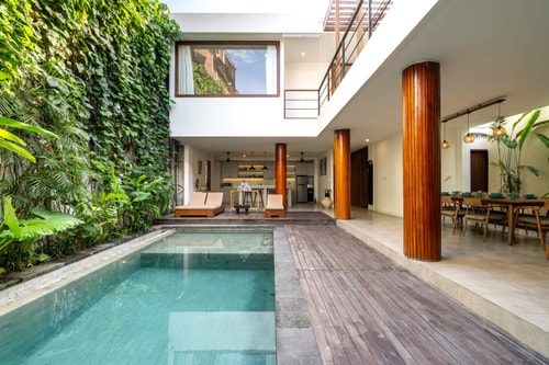 Modern 4BR Berawa Villa | Pool, Near Beach & Finns in Canggu, Bali — image 10