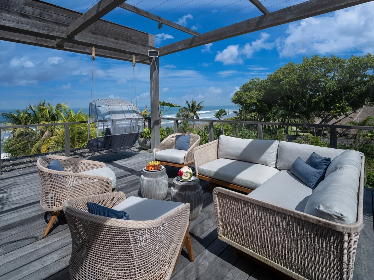 6-Bedroom Beachfront Villa in Seminyak – Private Spa, 27m Pool & Full Staff — image 11